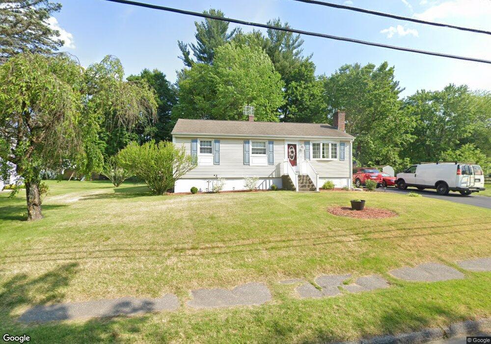 74 Mullen Ln, Dracut, MA 01826 - photo 1
