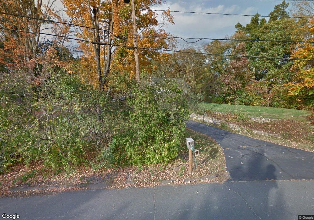 4 Philo Curtis Rd, Sandy Hook, CT 06482 - photo 1