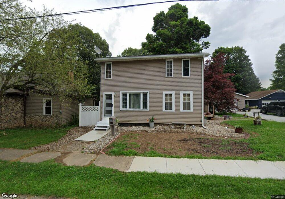 305 Wabash Ave, La Porte, IN 46350 - photo 1