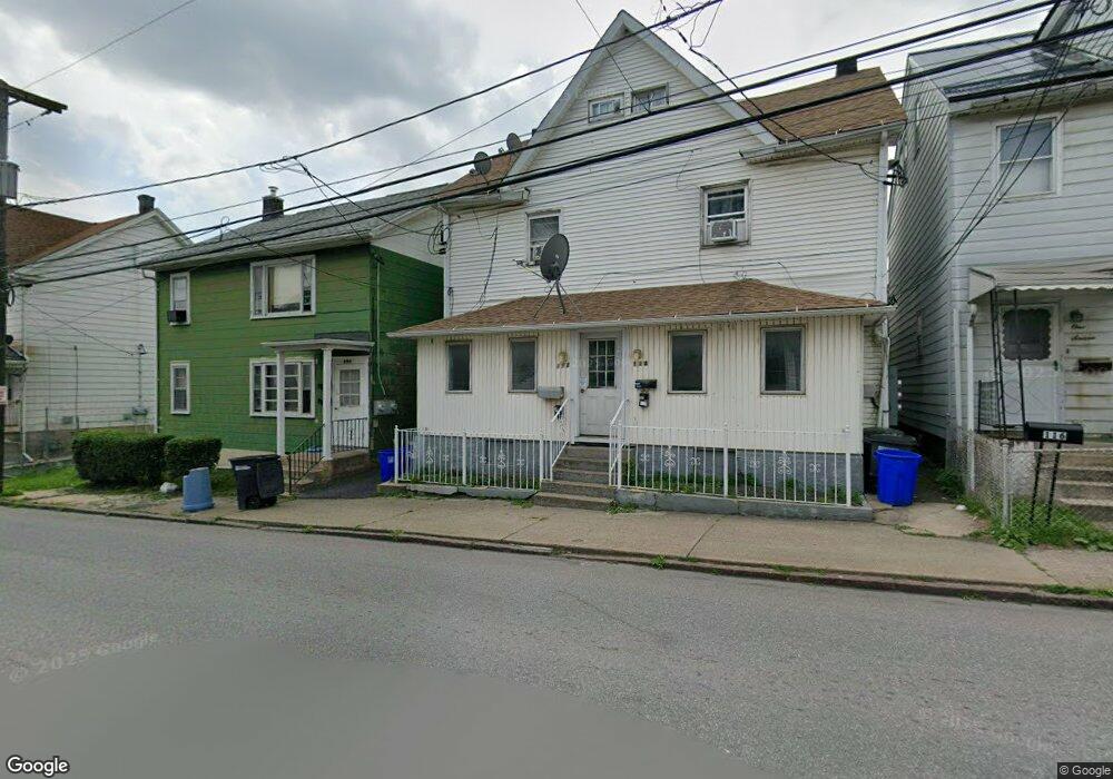 112 N Cedar St, Hazleton, PA 18201 - photo 1