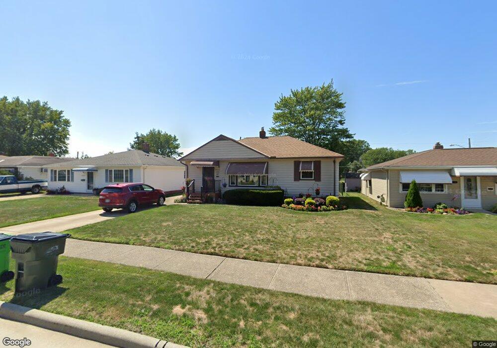 1798 Ridgewick Dr, Wickliffe, OH 44092 - photo 1