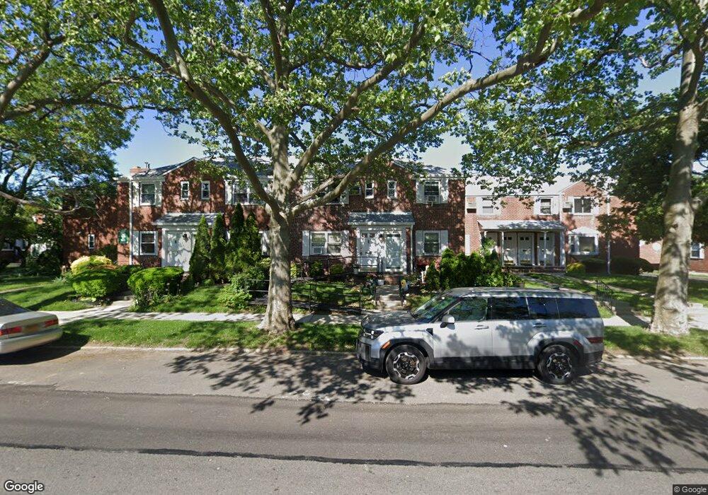 76-43 Commonwealth Blvd unit C-2, Jamaica, NY 11426 - photo 1