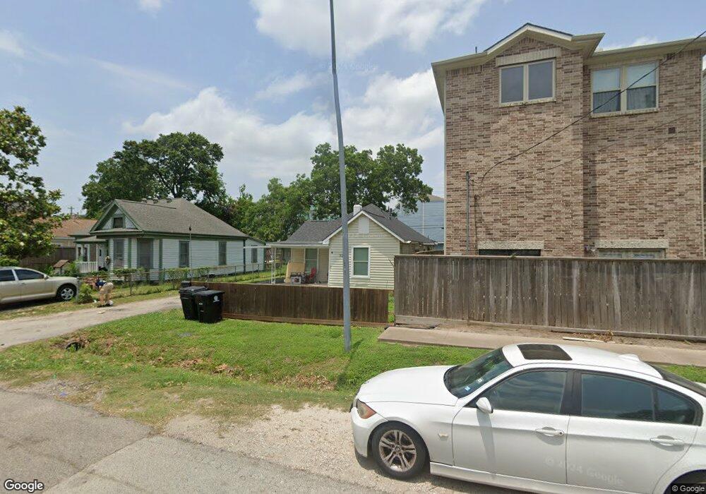 321 W 27th St, Houston, TX 77008 - photo 1