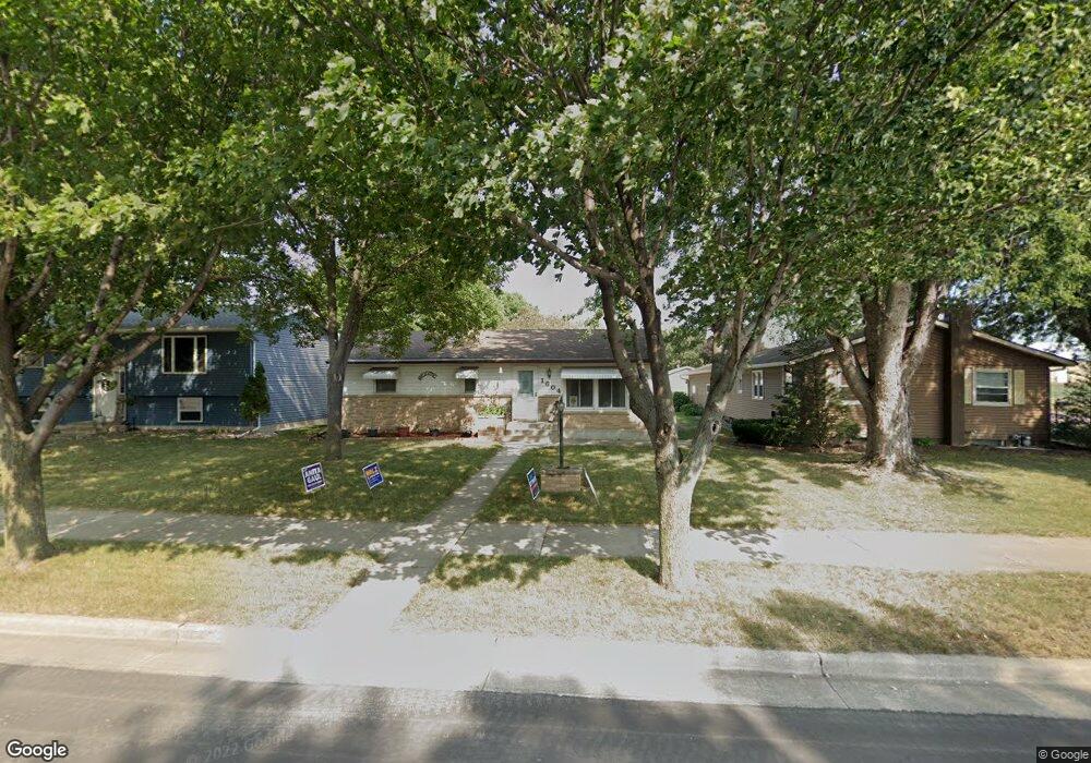 1608 N Franklin St, New Ulm, MN 56073 - photo 1