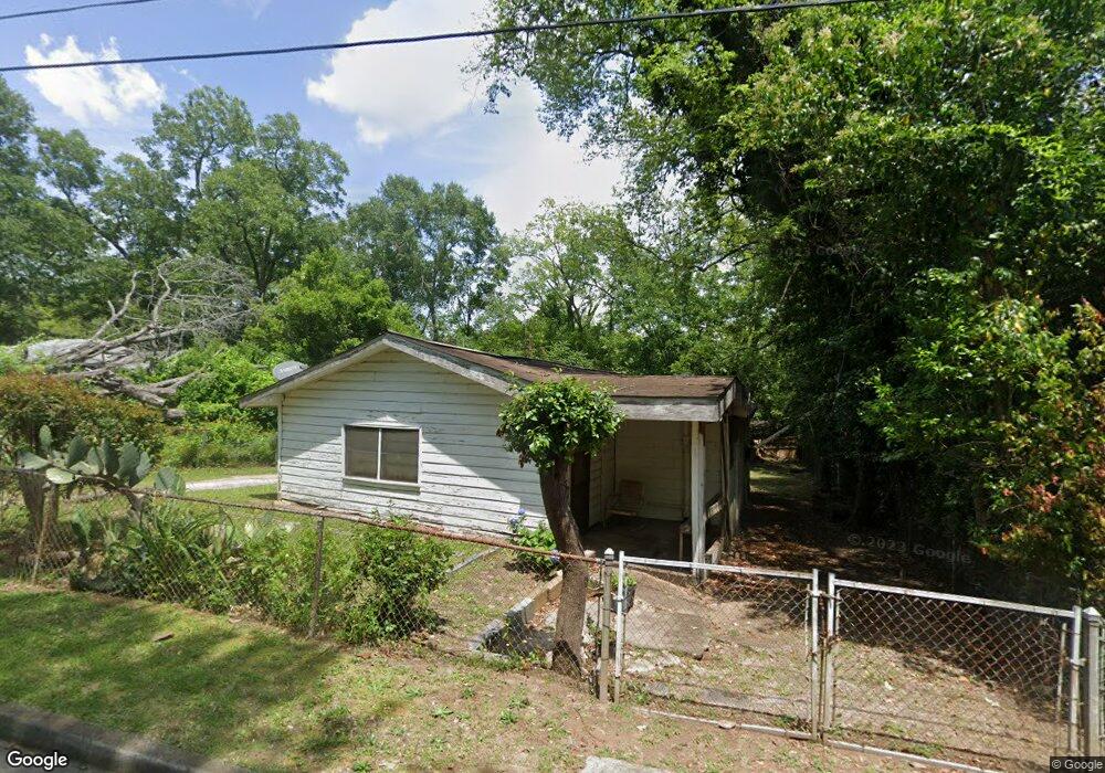 979 Hart Ave, Macon, GA 31217 - photo 1