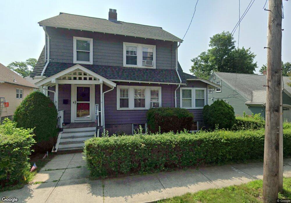 17 Apthorp St, Quincy, MA 02170 - photo 1