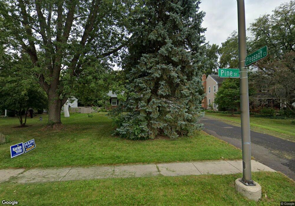 1174 Pine St, Batavia, IL 60510 - photo 1