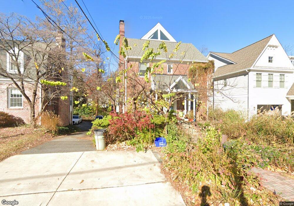 4525 Middleton Ln, Bethesda, MD 20814 - photo 1