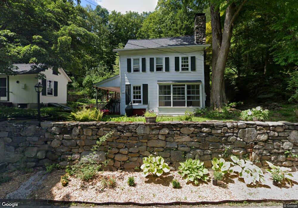 53 Peaceable St, Redding, CT 06896 - photo 1