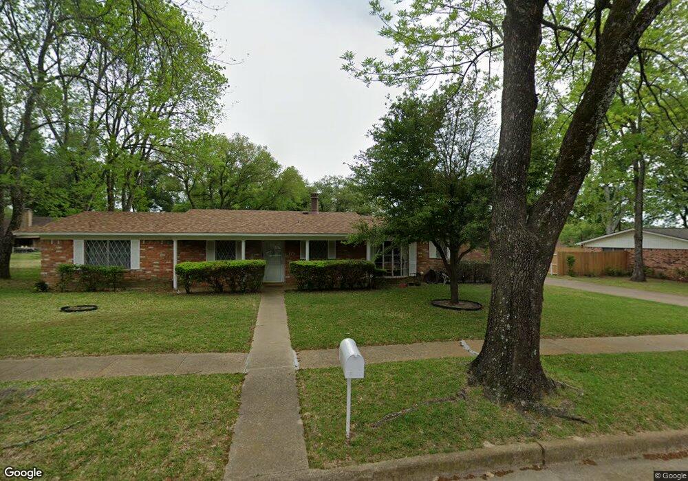 725 Pam Dr, Tyler, TX 75703 - photo 1