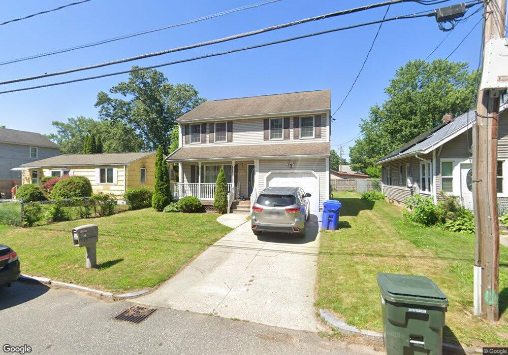 96 Lucerne Rd, Springfield, MA 01119 - photo 1