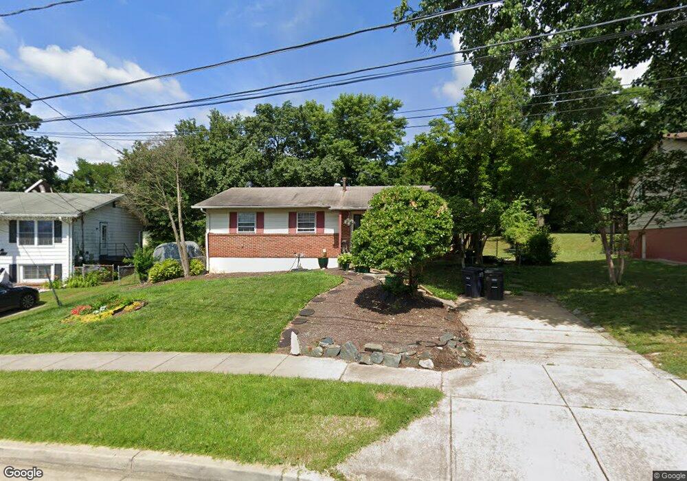 4530 Kinmount Rd, Lanham, MD 20706 - photo 1