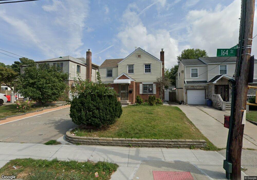 47-19 164th St, Flushing, NY 11358 - photo 1