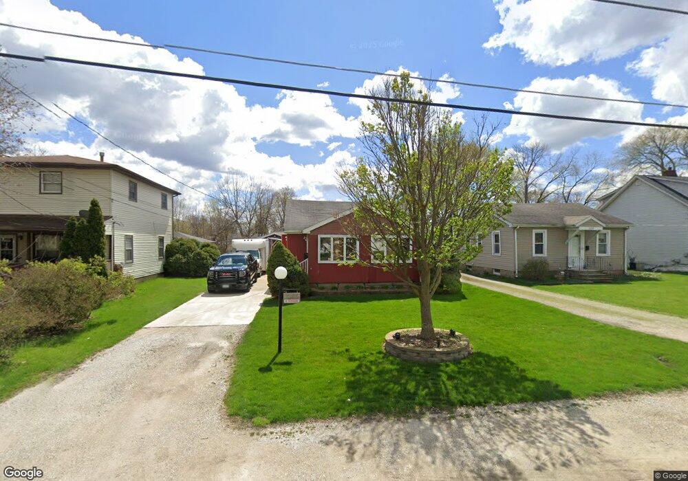 1146 White Ave, Aurora, IL 60506 - photo 1