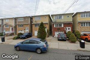 124 Bergen St, Harrison, NJ 07029