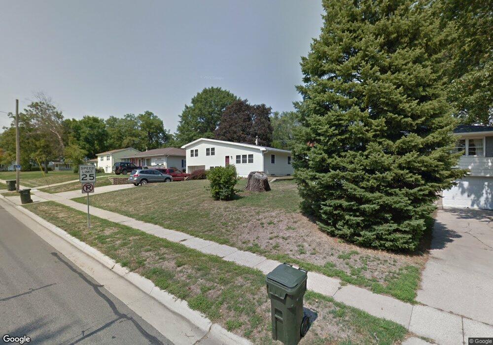 1309 W 4th St, Cedar Falls, IA 50613 - photo 1