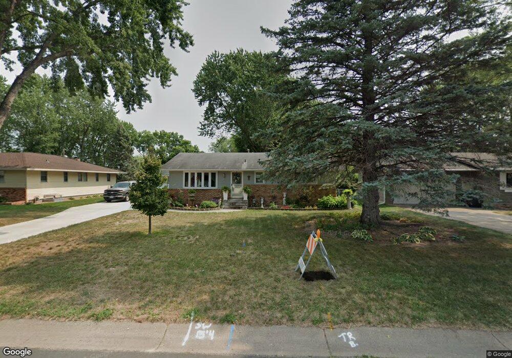 10054 Nathan Ln N, Maple Grove, MN 55369 - photo 1