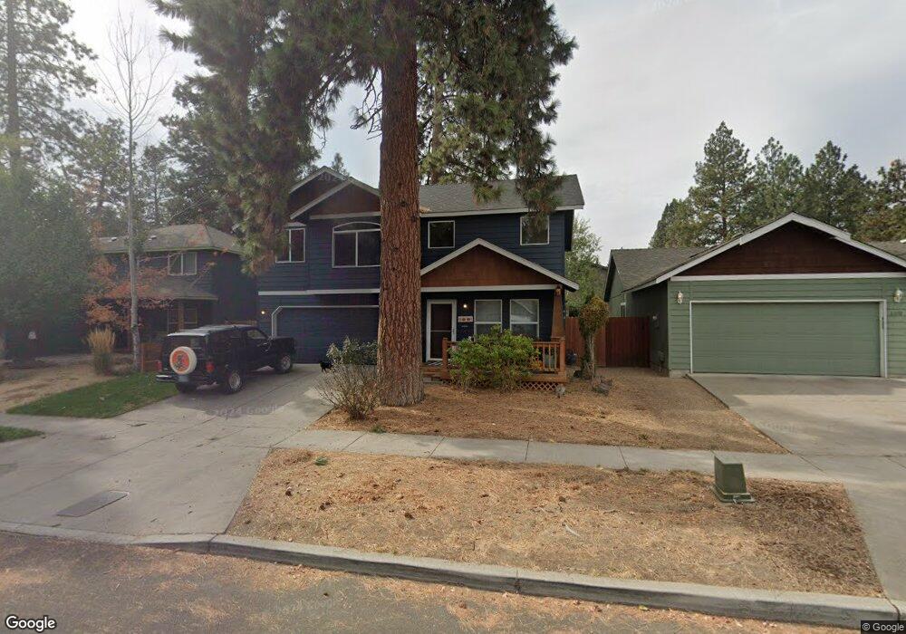 63325 NW Lavacrest St, Bend, OR 97703 - photo 1