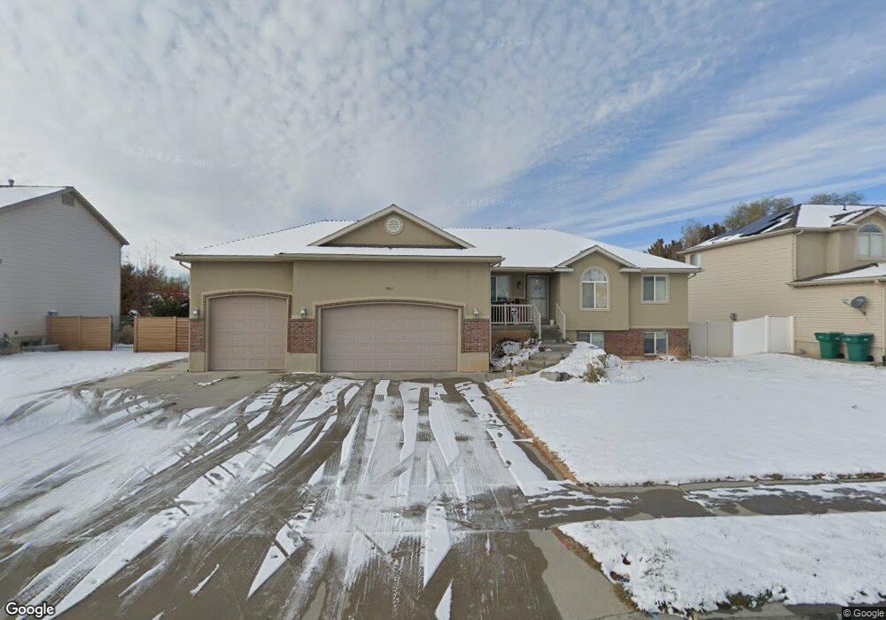 5467 S 3275 W unit 5, Roy, UT 84067 - photo 1