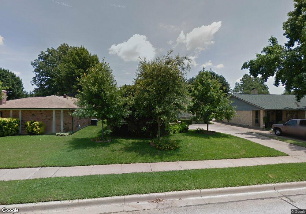 908 Columbus Ct, Bedford, TX 76022 - photo 1