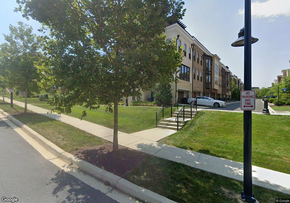 500 Harborview Dr, Oxon Hill, MD 20745 - photo 1