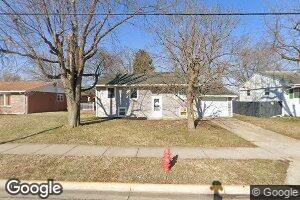 1009 W Lake Ave, New Carlisle, OH 45344
