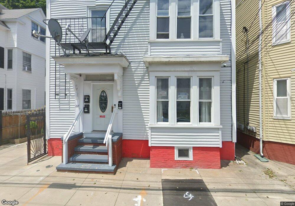 227 Federal St, Providence, RI 02909 - photo 1