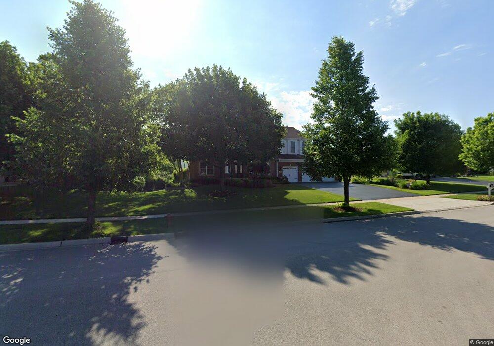 971 Par Dr unit II, Algonquin, IL 60102 - photo 1