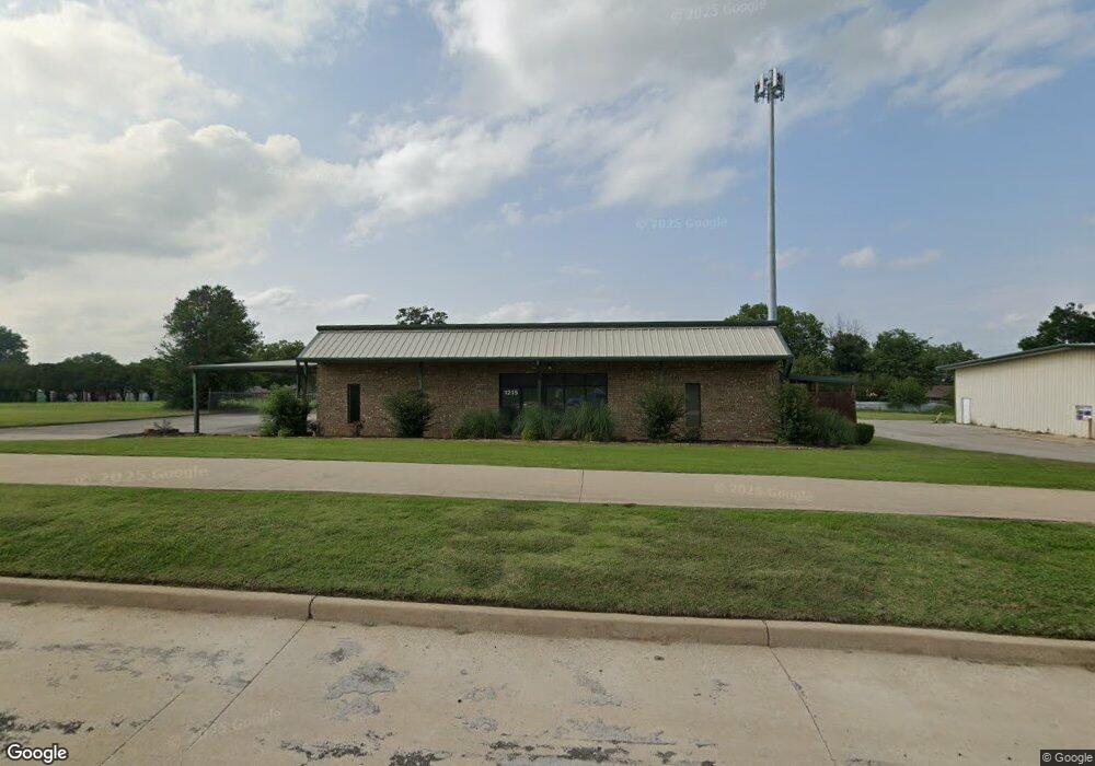 1215 Veterans Blvd, Ardmore, OK 73401 - photo 1