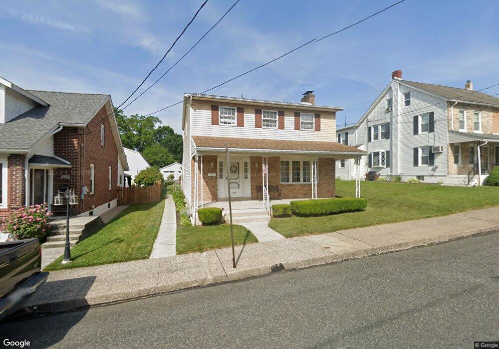 317 S 6th St, Emmaus, PA 18049 - photo 1