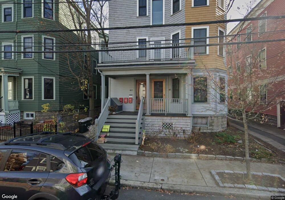 61 Pemberton St unit 3, Cambridge, MA 02140 - photo 1