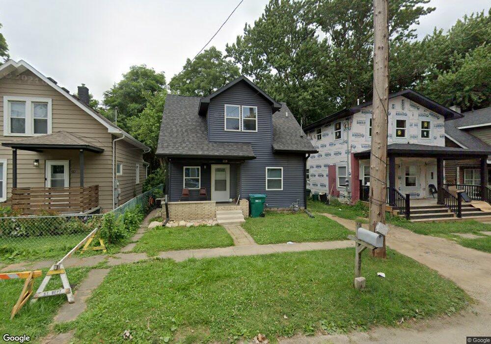 208 Park St, La Porte, IN 46350 - photo 1