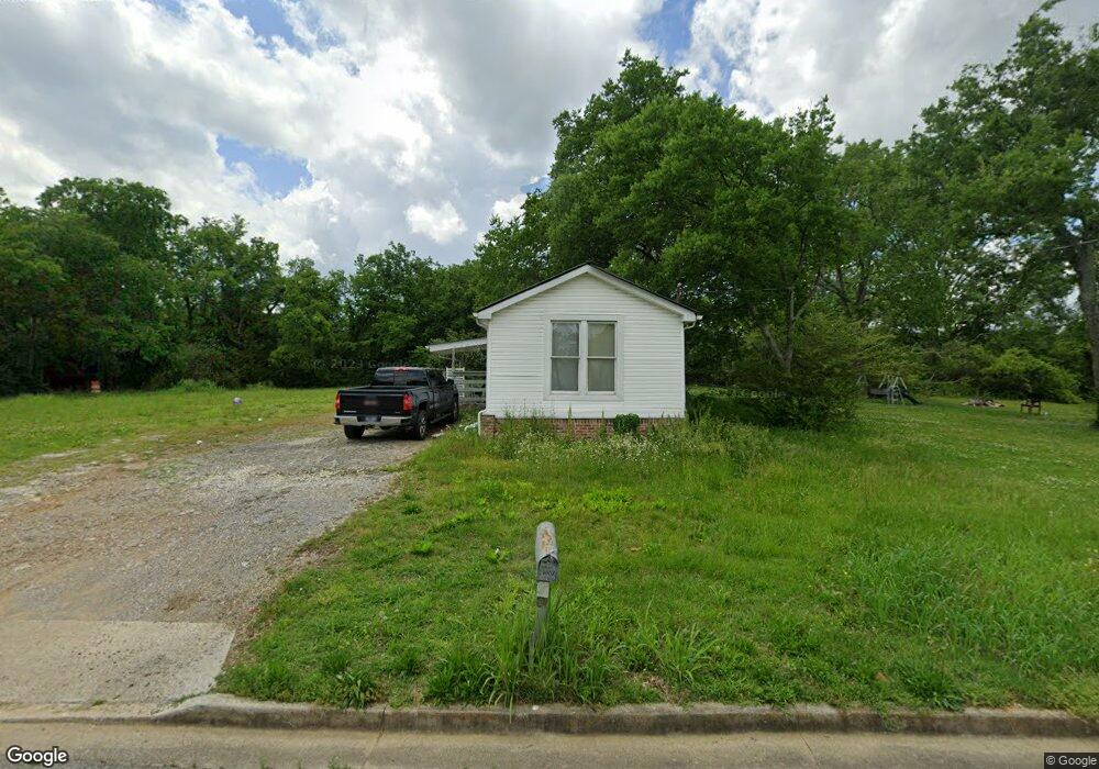 1003 Woodbury St, Shelbyville, TN 37160 - photo 1