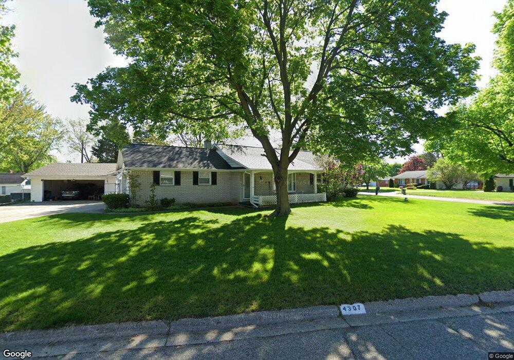 4307 Greentree Dr, Flint, MI 48507 - photo 1