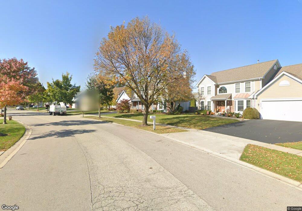 1910 Peach Tree Ln, Algonquin, IL 60102 - photo 1