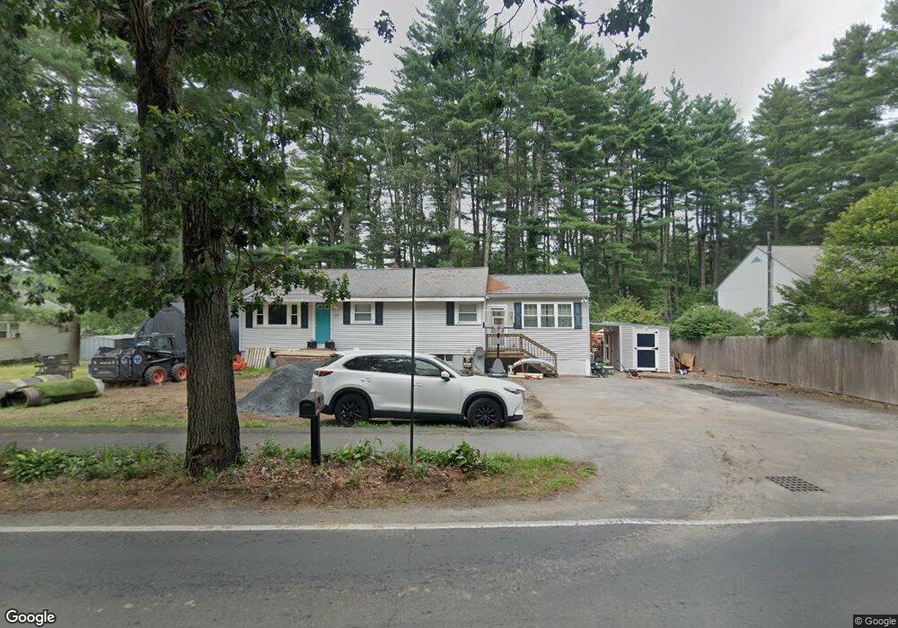 564 Hudson Rd, Sudbury, MA 01776 - photo 1