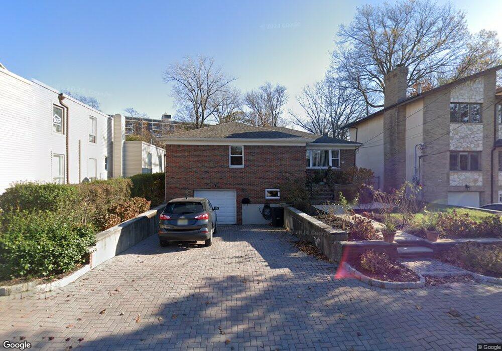 1274 Palisade Ave, Fort Lee, NJ 07024 - photo 1