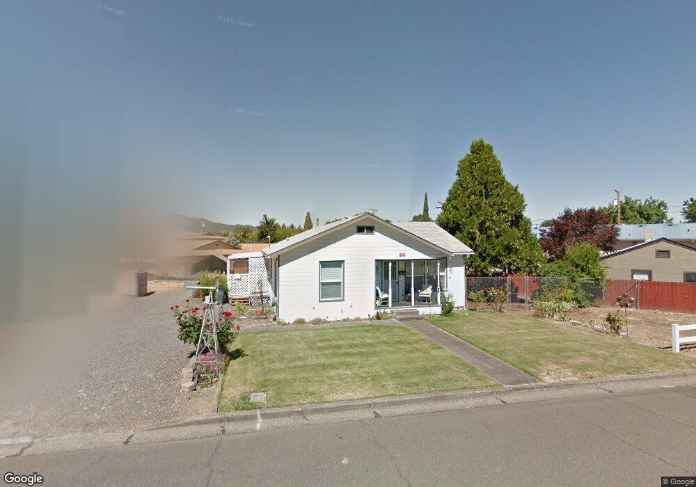 90 S 9th St, Central Point, OR 97502 - photo 1