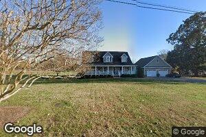 915 Johns Neck Rd, Weems, VA 22576