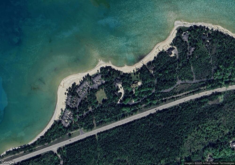 08133 Deerpath Dr, Charlevoix, MI 49720 - photo 1