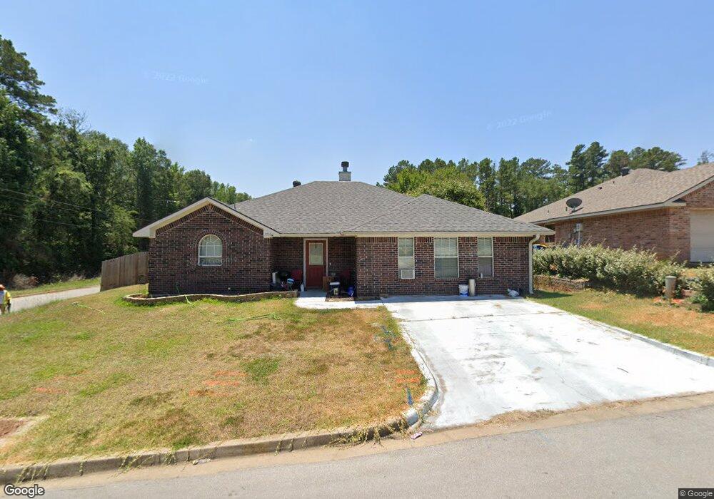 1716 Emily Ln, Kilgore, TX 75662 - photo 1