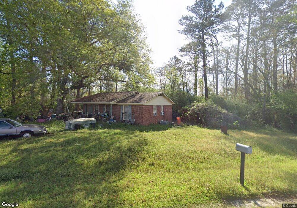 181 Pinoak Cir, Fitzgerald, GA 31750 - photo 1