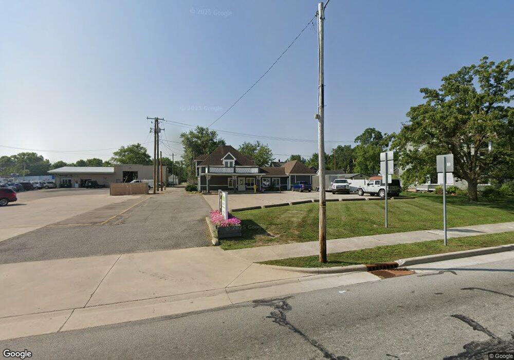 656 W Main St, Berne, IN 46711 - photo 1