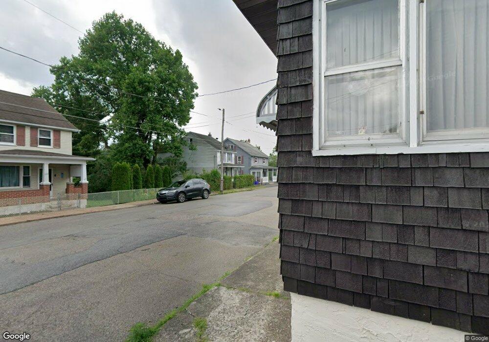 344 W Sherman St, McAdoo, PA 18237 - photo 1