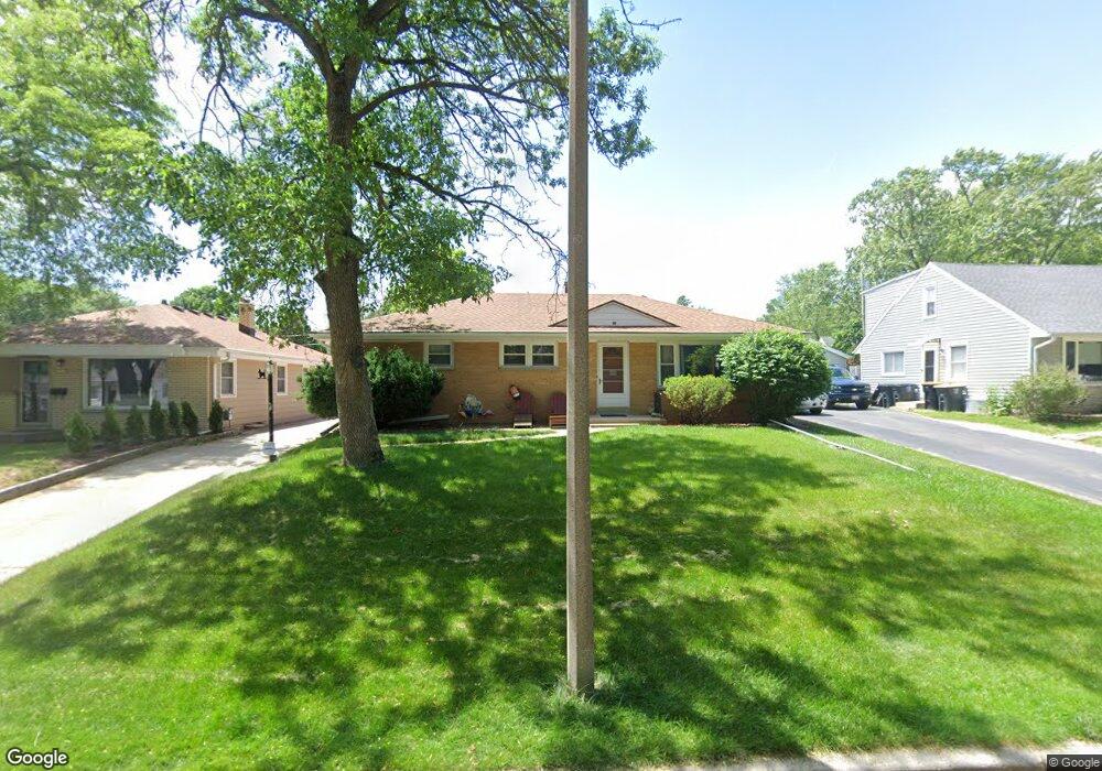 1927 N 118th St, Milwaukee, WI 53226 - photo 1