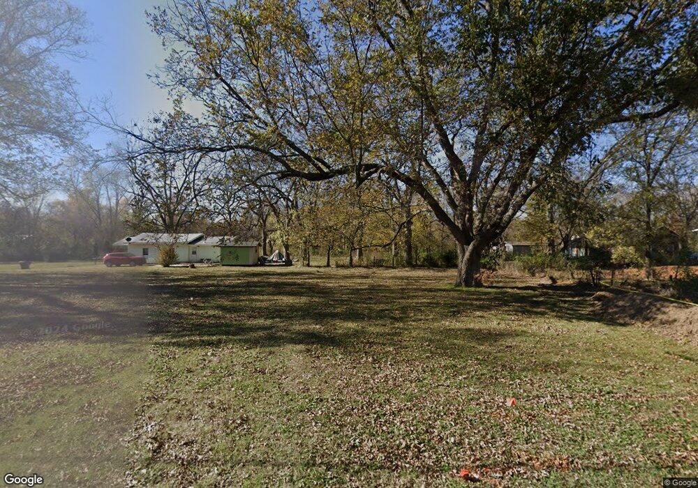 911 S 4th St, Henryetta, OK 74437 - photo 1