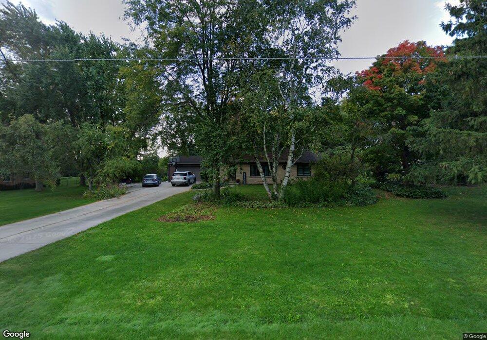 N75W15901 Colony Rd, Menomonee Falls, WI 53051 - photo 1