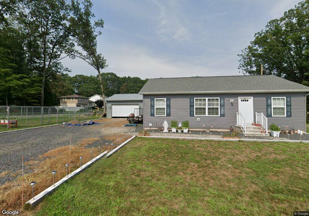 102 Cumberland Ave, Tamaqua, PA 18252 - photo 1