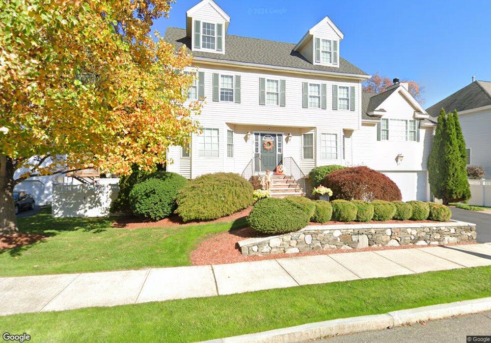 6 Aspen Ln, Stoneham, MA 02180 - photo 1