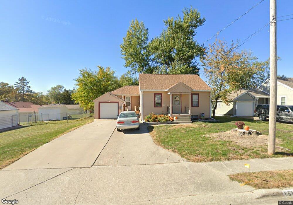 1513 W 2nd St N, Newton, IA 50208 - photo 1